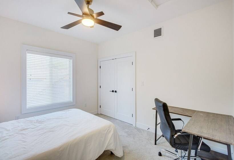 Modern Lawrence Home W/ Patio < Half Mi To U Of K!