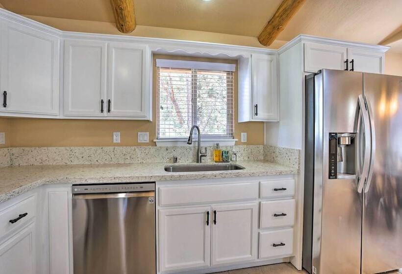 Pet Friendly Big Bear Cabin ~ 6 Mi To Ski Resorts!