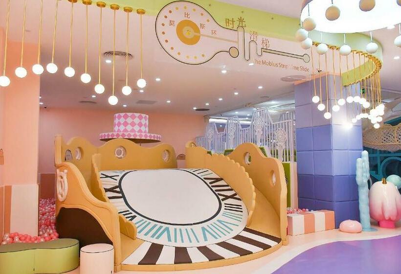 Q Box Hotel Shanghai Sanjiagang