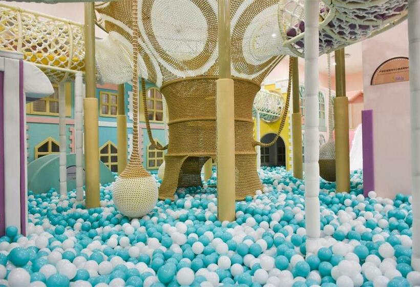 Q Box Hotel Shanghai Sanjiagang