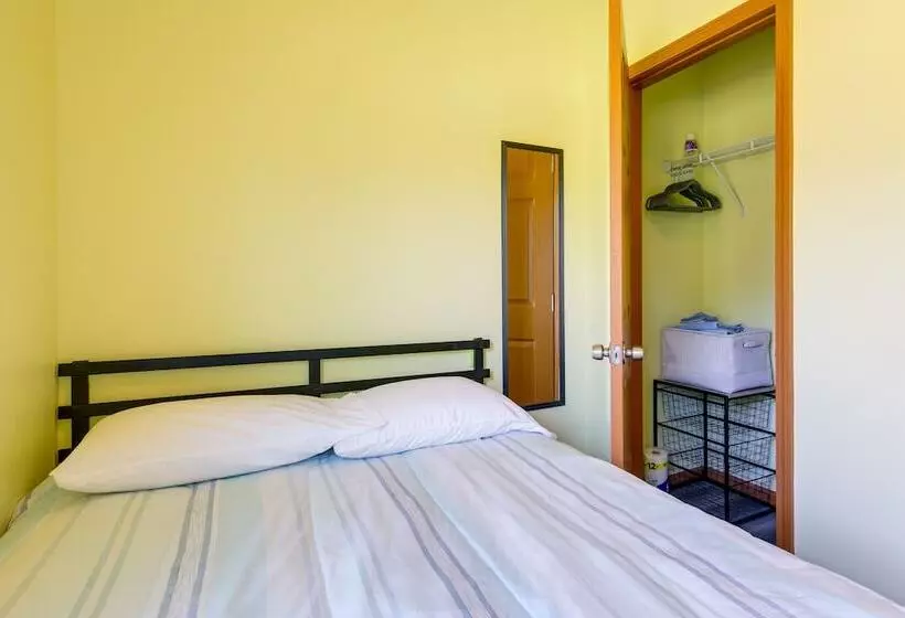 Quiet Millington Tiny House Near Naval Air Base!