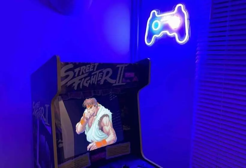 Residenssi Essex 2 Bed House Nr Stanstead With Arcade Machine