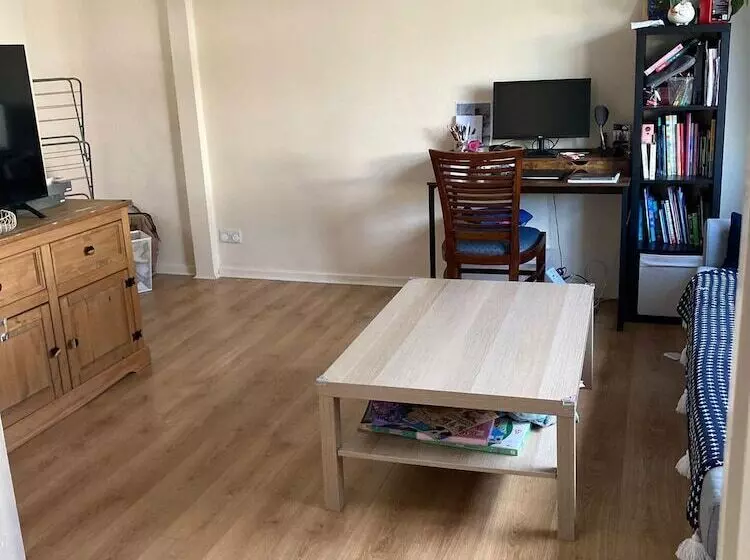 レジデンス Stunning 3  Bed Semi Detached House In Cambridge