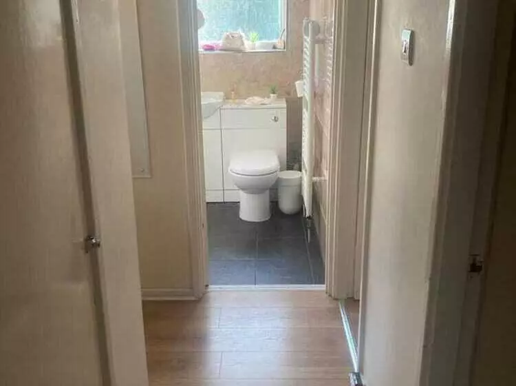 レジデンス Stunning 3  Bed Semi Detached House In Cambridge