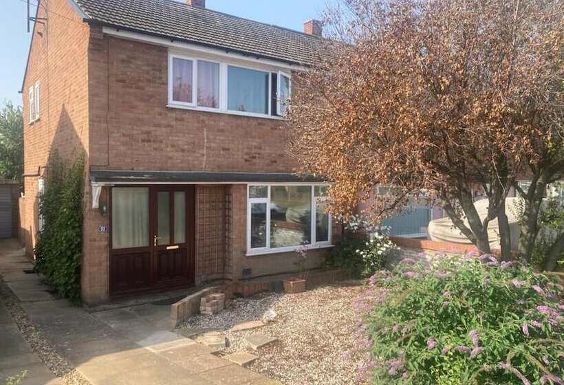 اقامتگاه Stunning 3 Bed Semi Detached House In Cambridge