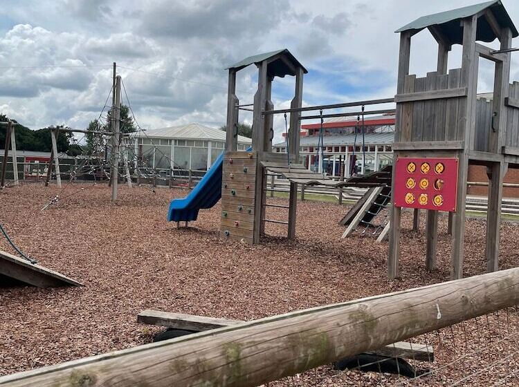 리조트 Dog Friendly 8 Berth Caravan At Cherry Tree Holiday Park In Norfolk Ref 70363c