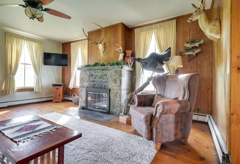 Rustic Wellsville Home   5 Mi To Roundtop Mountain