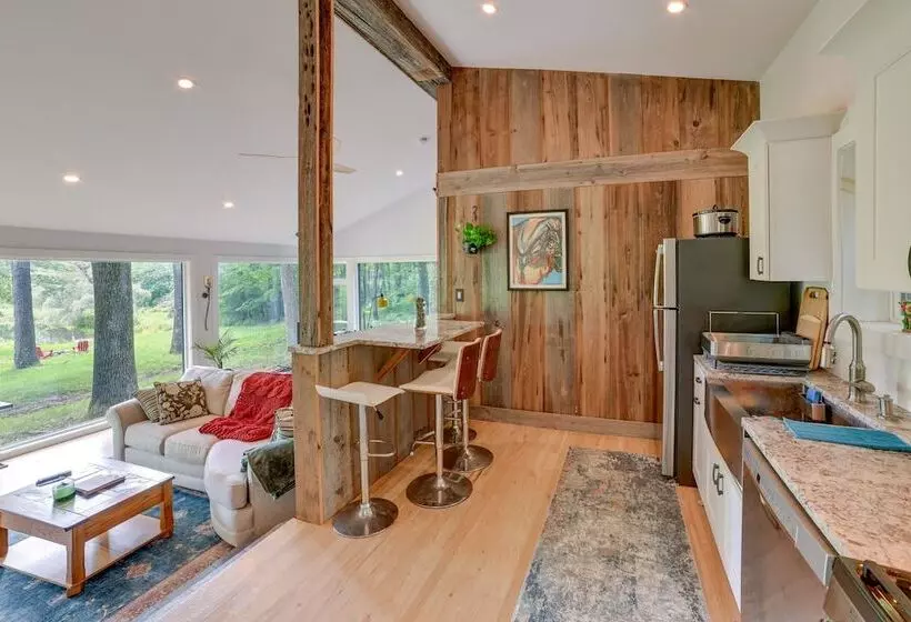 Secluded Upstate Ny Forest Cottage On 33 Acres!