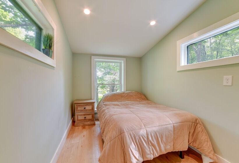 Secluded Upstate Ny Forest Cottage On 33 Acres!