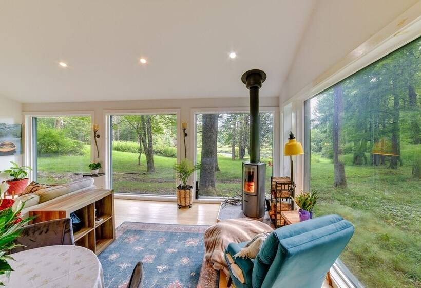 Secluded Upstate Ny Forest Cottage On 33 Acres!