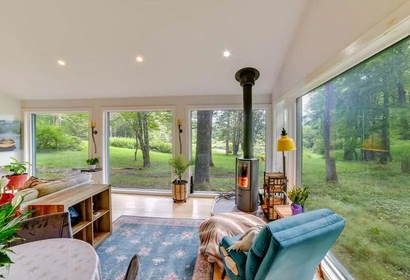 Secluded Upstate Ny Forest Cottage On 33 Acres!