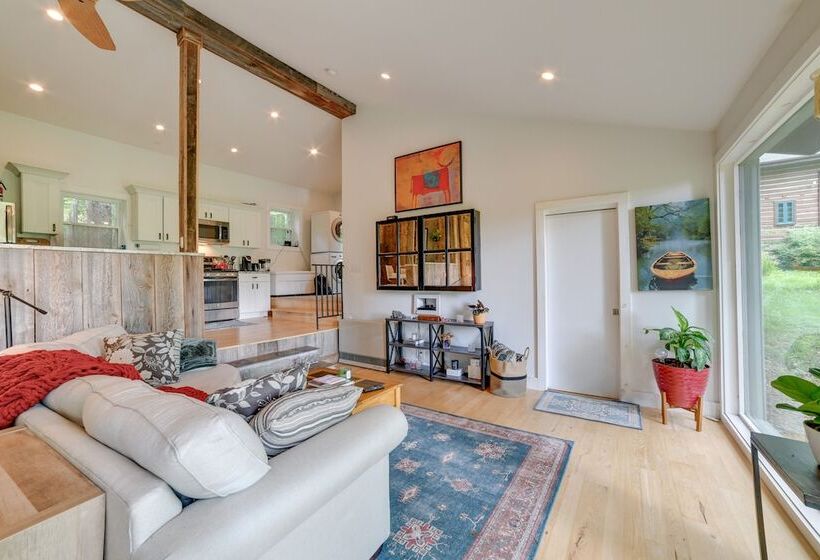 Secluded Upstate Ny Forest Cottage On 33 Acres!