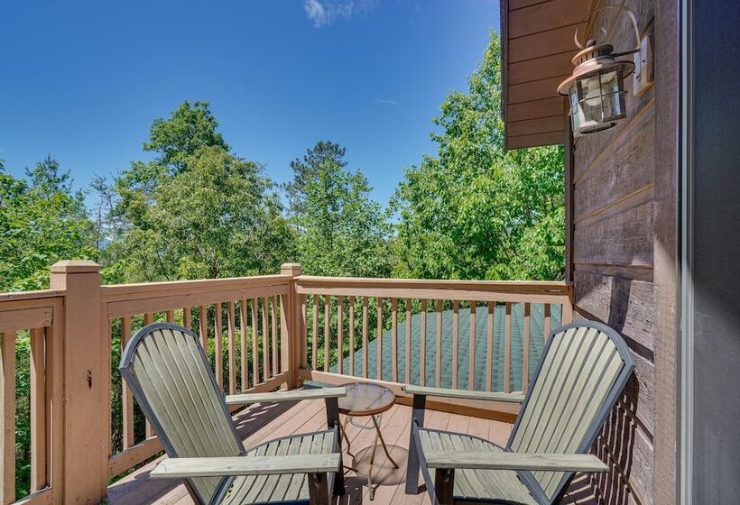 Sevierville Cabin W/ Hot Tub: 5 Mi To Pigeon Forge