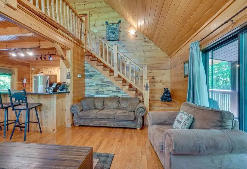 Sevierville Cabin W/ Hot Tub: 5 Mi To Pigeon Forge