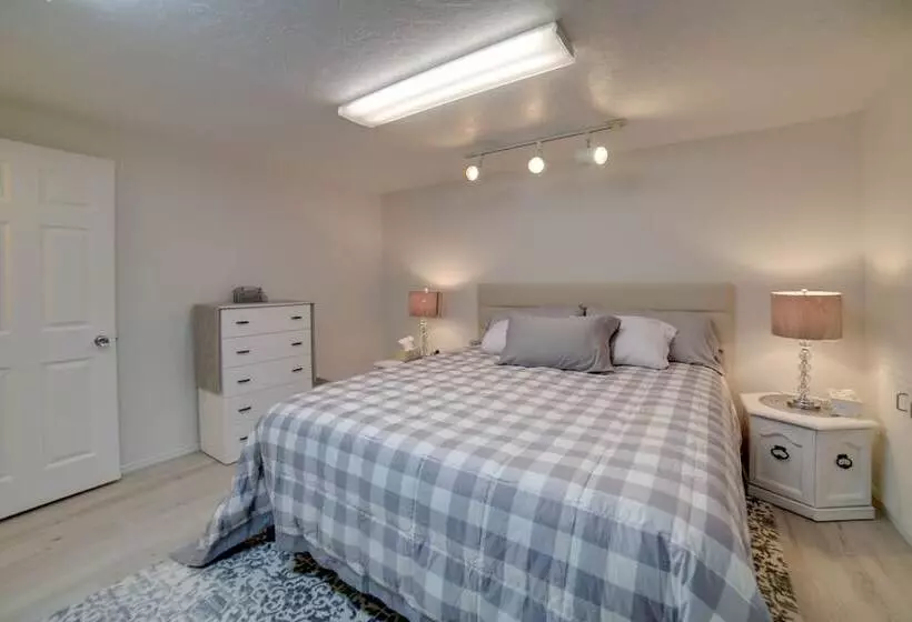 Simple + Charming Idaho Retreat W/ Patio!