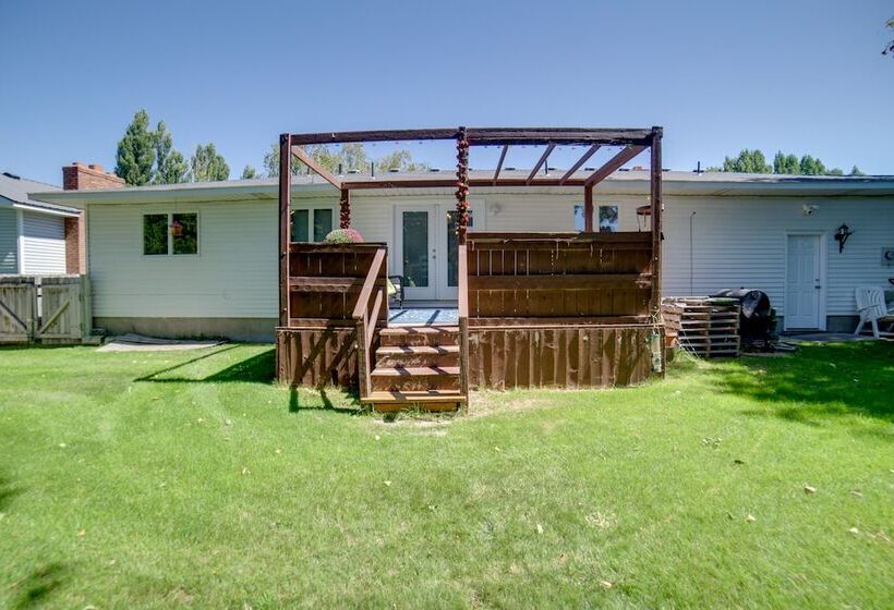 Simple + Charming Idaho Retreat W/ Patio!