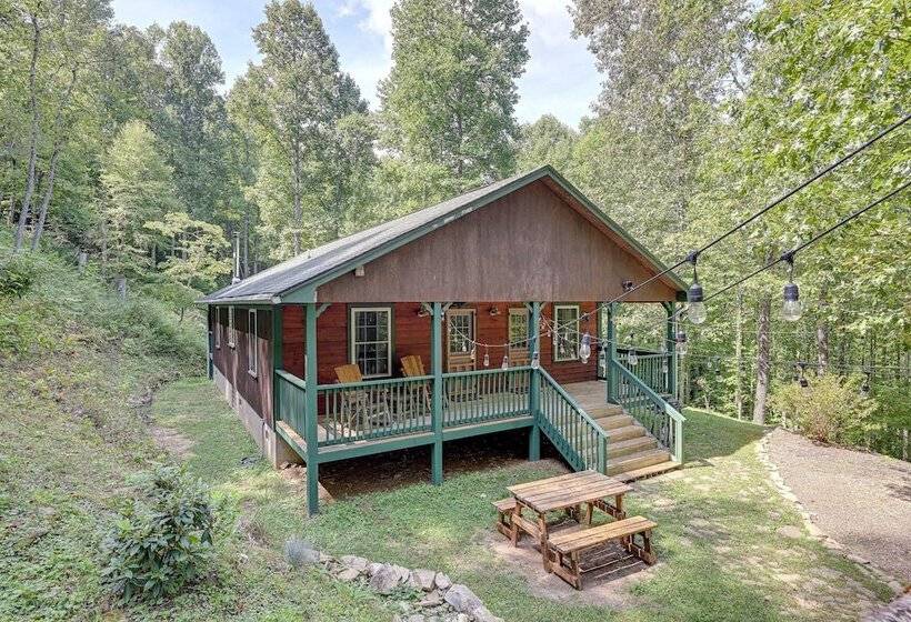 Smoky Mountain Cabin W/ Camping Area + Fire Pit!