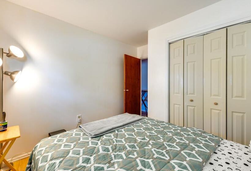 South Burlington Home W/ Seasonal Pool!