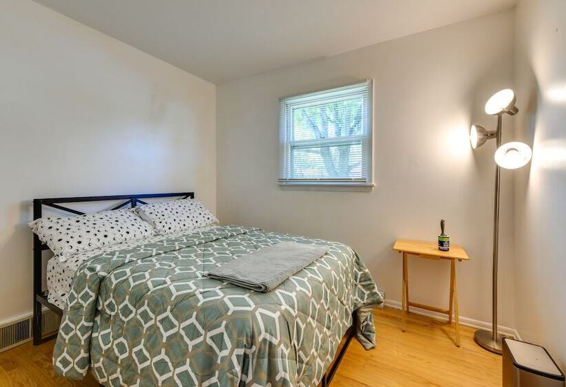 South Burlington Home W/ Seasonal Pool!