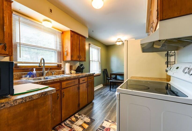 South Burlington Home W/ Seasonal Pool!