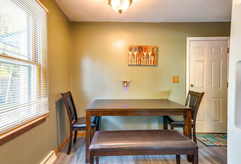 South Burlington Home W/ Seasonal Pool!