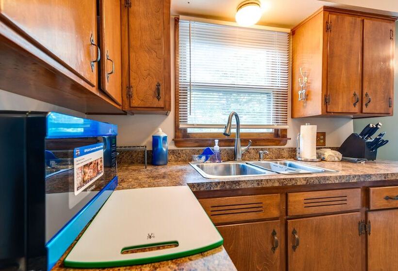 South Burlington Home W/ Seasonal Pool!