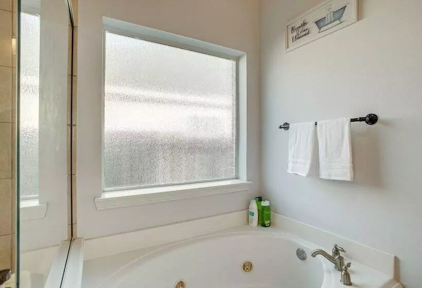 4 Mi To Six Flags: Spring Vacation Home