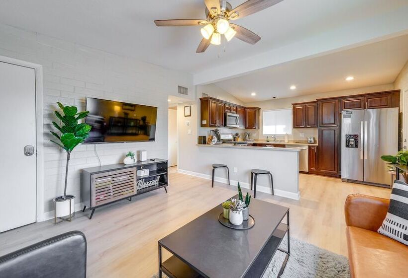 ~ 4 Mi To Old Town Scottsdale: Tempe Duplex