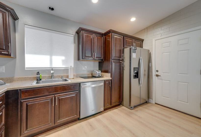 ~ 4 Mi To Old Town Scottsdale: Tempe Duplex