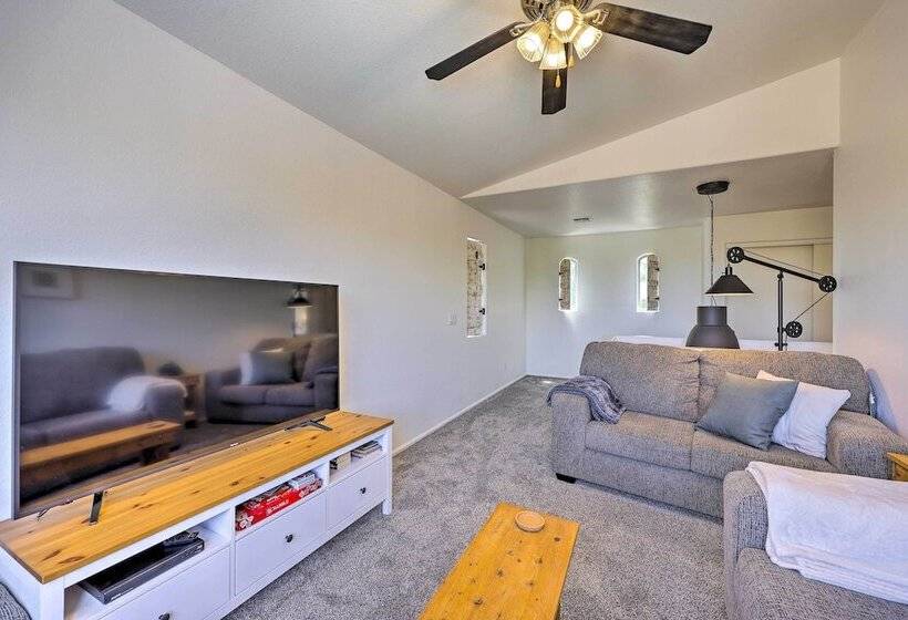 Updated Maricopa Retreat < 2 Miles To Golf!