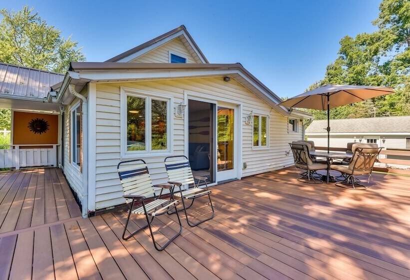 Waterfront Chautauqua Lake Retreat: Dock, Kayaks!