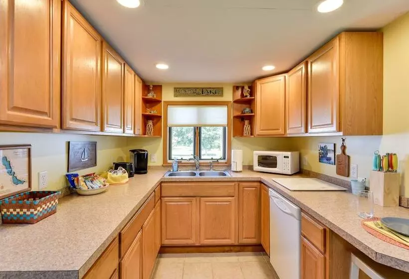 Waterfront Chautauqua Lake Retreat: Dock, Kayaks!