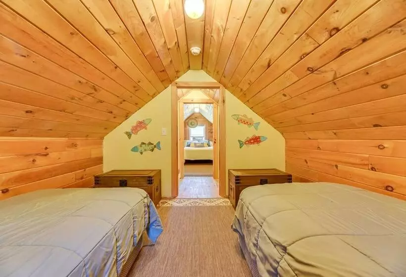 Waterfront Chautauqua Lake Retreat: Dock, Kayaks!