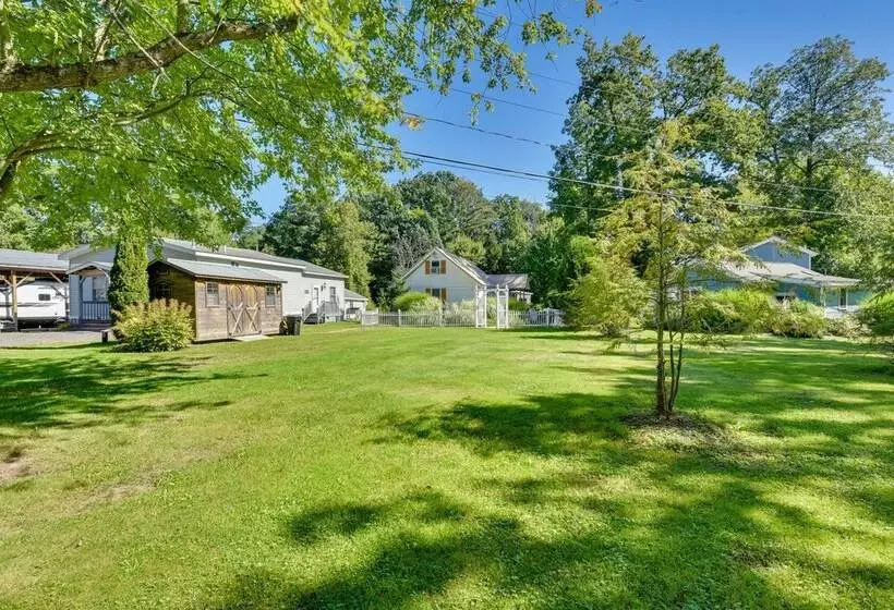 Waterfront Chautauqua Lake Retreat: Dock, Kayaks!