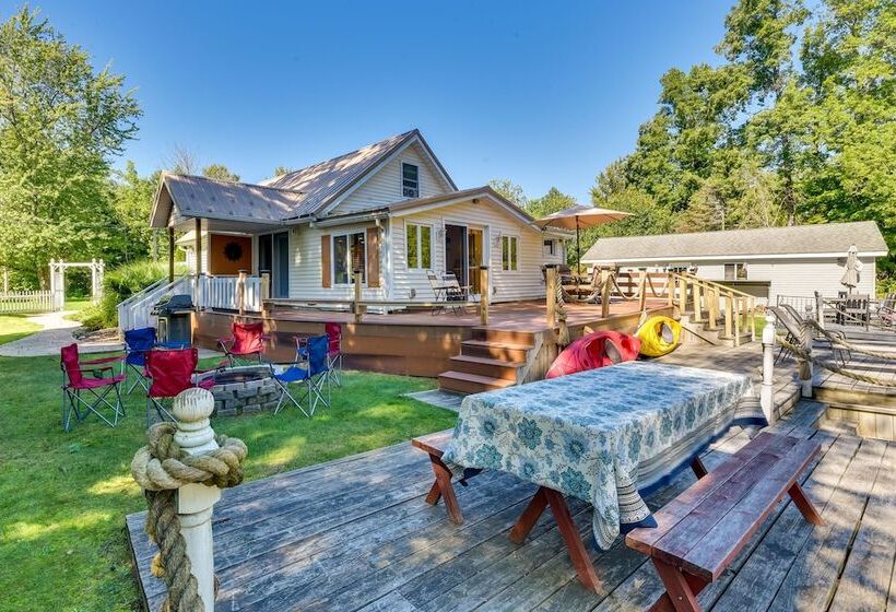 Waterfront Chautauqua Lake Retreat: Dock, Kayaks!