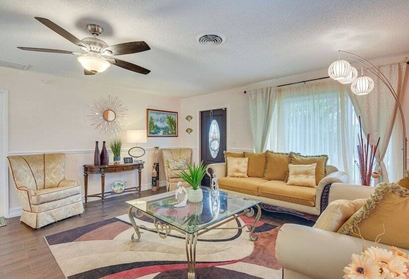 Welcoming Sunrise Retreat W/ Private Backyard