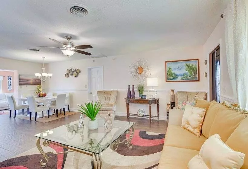 Welcoming Sunrise Retreat W/ Private Backyard