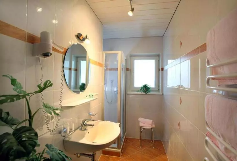 Hotelli Activ Wellness Appartement Schermerhof