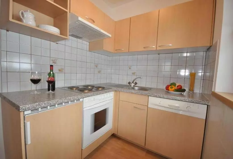 Hotelli Activ Wellness Appartement Schermerhof