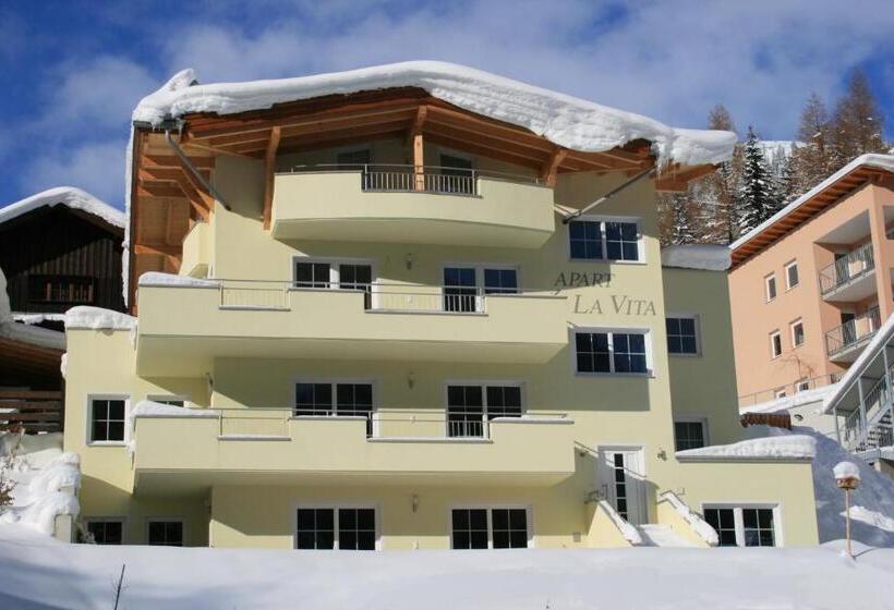هتل Apart La Vita