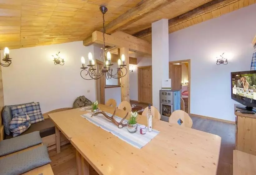 ホテル Bachgut   Das Resort Am Berg