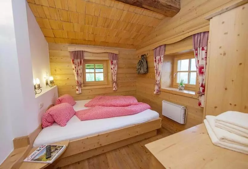 ホテル Bachgut   Das Resort Am Berg