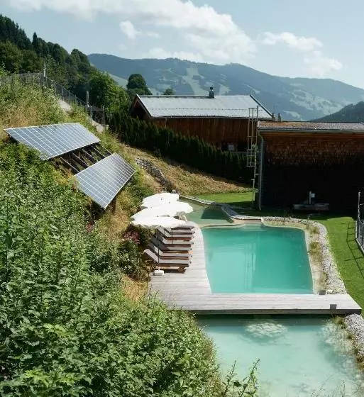 ホテル Bachgut   Das Resort Am Berg