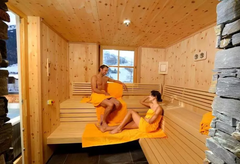 ホテル Bachgut   Das Resort Am Berg
