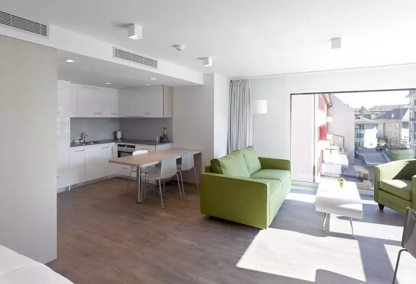 Hotelli Base Nyon