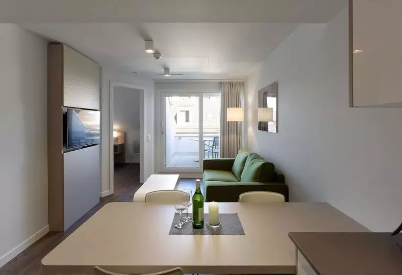 Hotelli Base Nyon