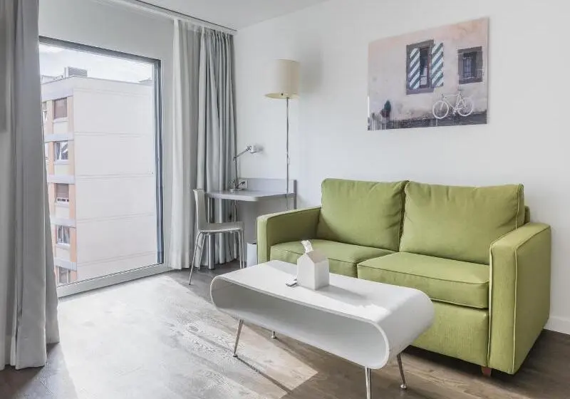 Hotelli Base Nyon
