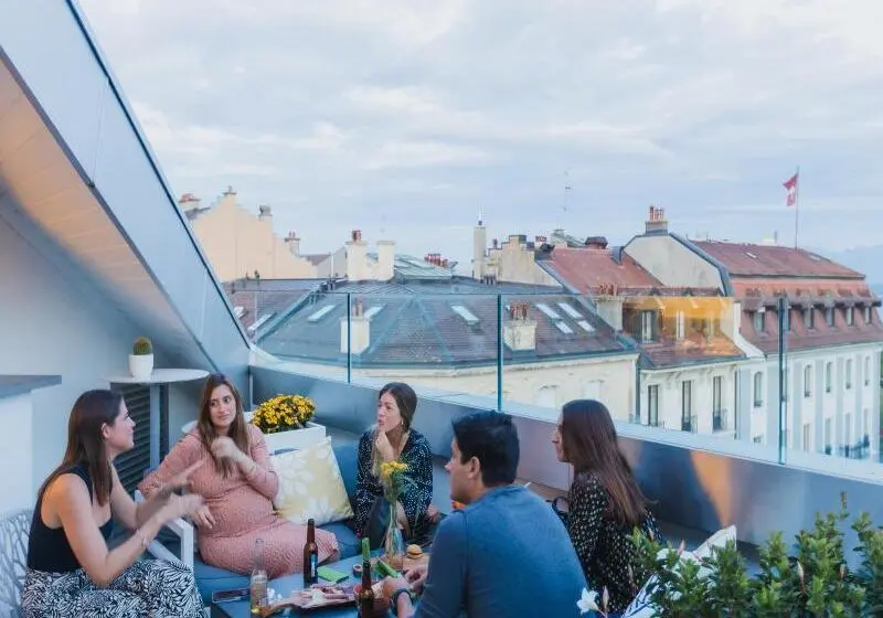 Hotelli Base Nyon