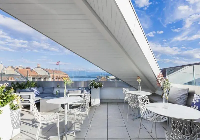 Hotelli Base Nyon