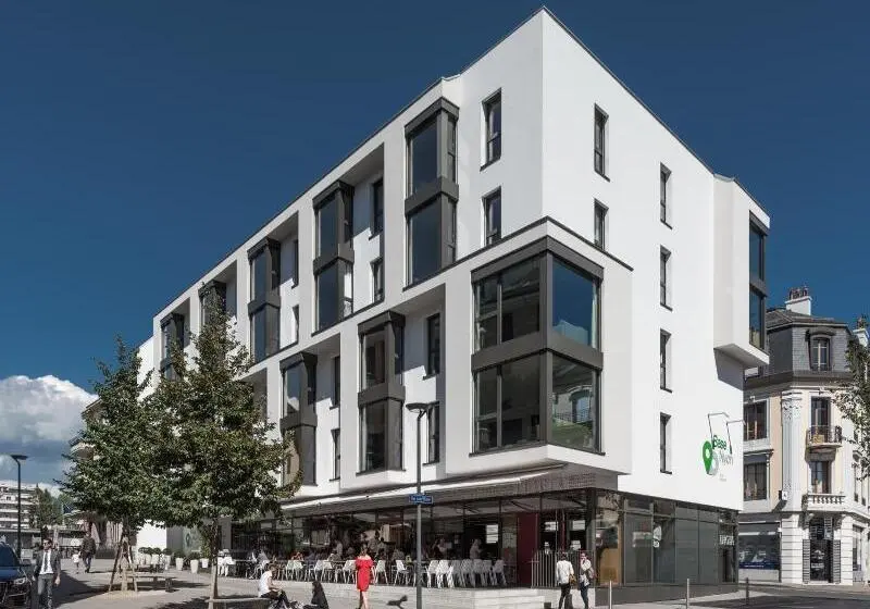 Hotelli Base Nyon